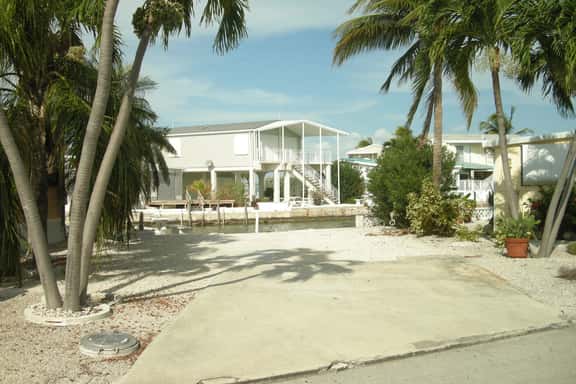 YRV072 - Image 1